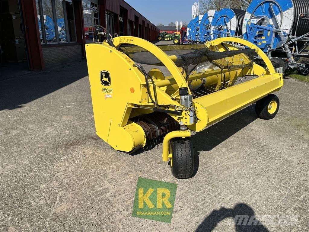 John Deere 630C Combine capete pentru culegatoare