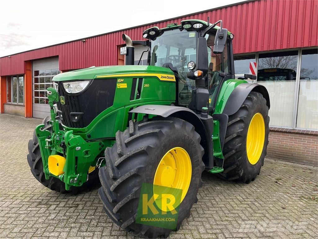 John Deere 6M 250 Tractoare