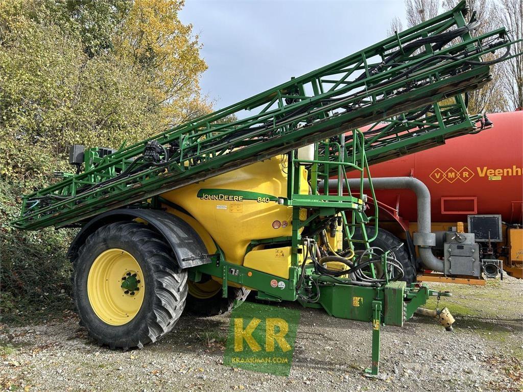 John Deere 840 Pulverizatoare autopropulsate
