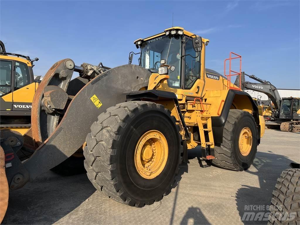 Volvo L250H Incarcator pe pneuri