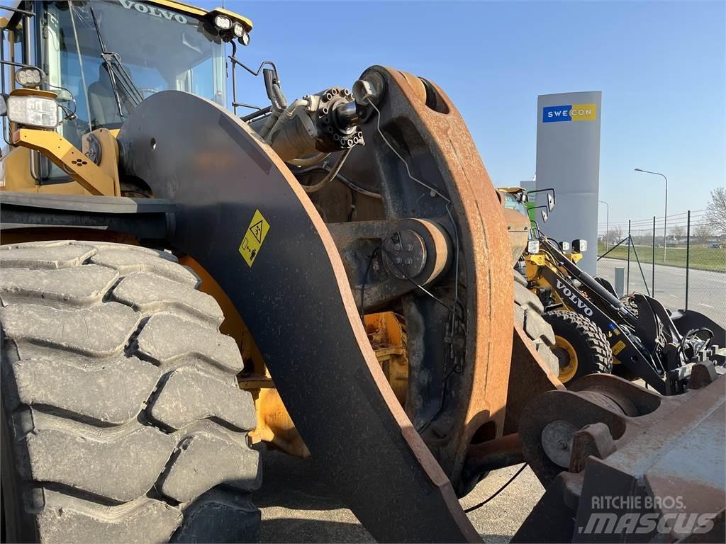 Volvo L250H Incarcator pe pneuri
