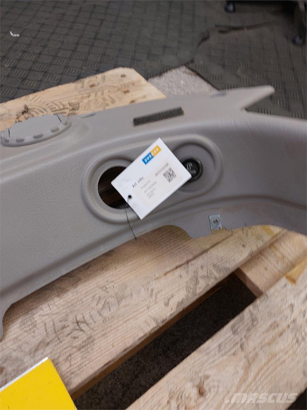 Volvo KÅPA Cabine si interior