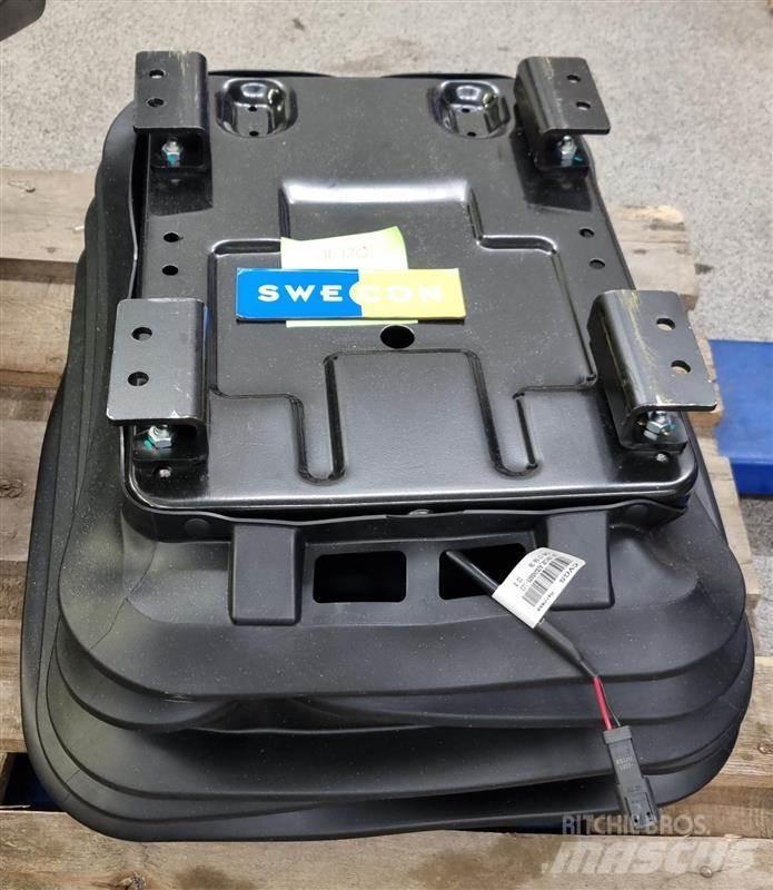 Volvo STOL Cabine si interior