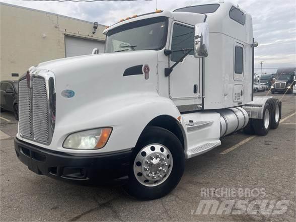 Kenworth T660 Autotractoare