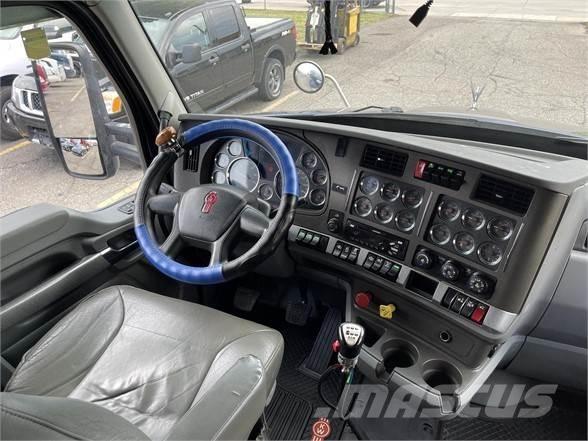Kenworth T680 Autotractoare