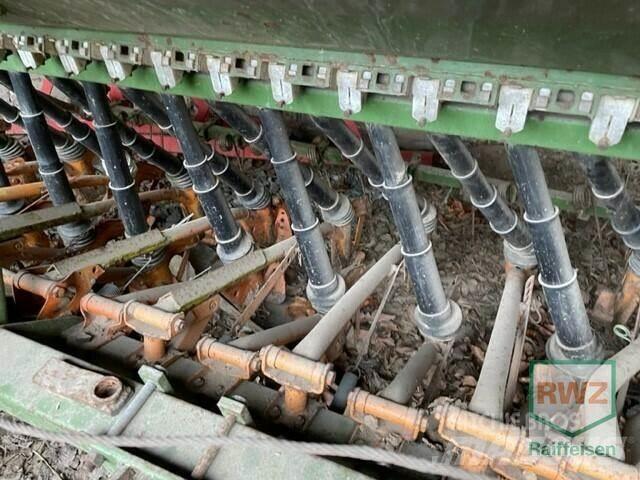 Amazone D25 07 Special Semanatoare