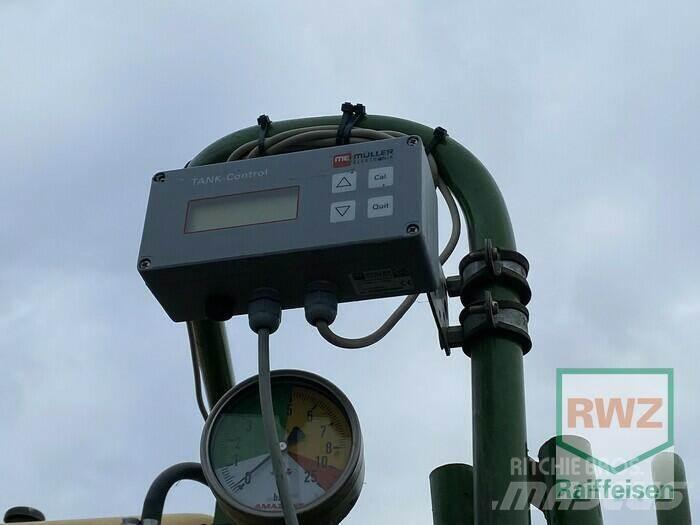 Amazone UG 3000 Power Tractoare agricole sprayers