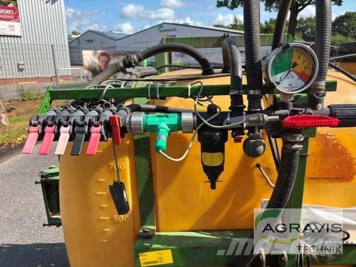 Amazone US 804 T Tractoare agricole sprayers