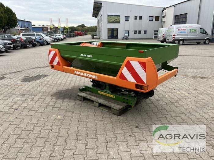 Amazone ZA-M 1502 Împrastierea mineralelor