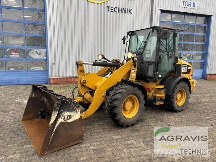 CAT 908 Incarcator pe pneuri