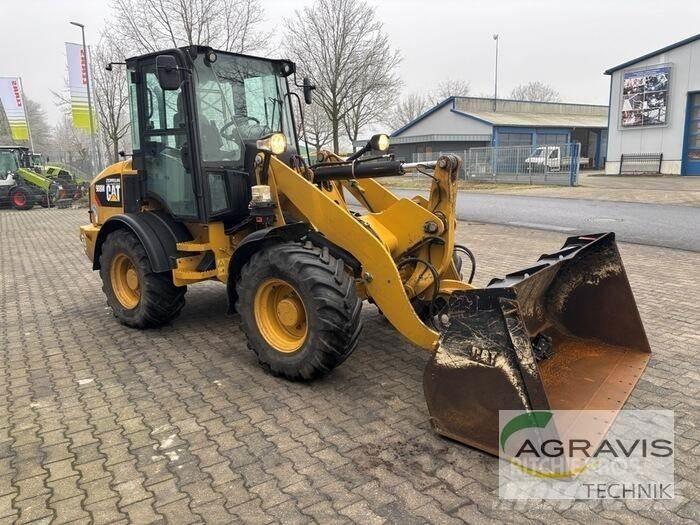 CAT 908 Incarcator pe pneuri
