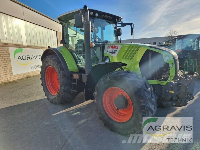 CLAAS ARION 640 CEBIS Tractoare
