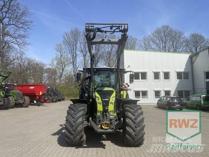 CLAAS Arion 660 Tractoare