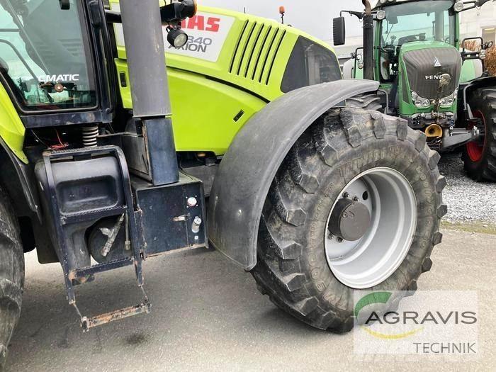 CLAAS AXION 840 CMATIC Tractoare