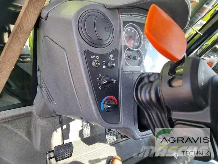 CLAAS AXOS 330 CX Tractoare