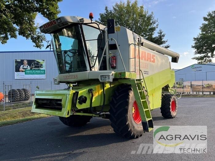 CLAAS LEXION 450 Combine de secerat