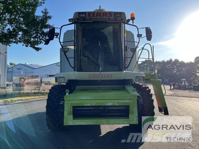 CLAAS LEXION 460 Combine de secerat