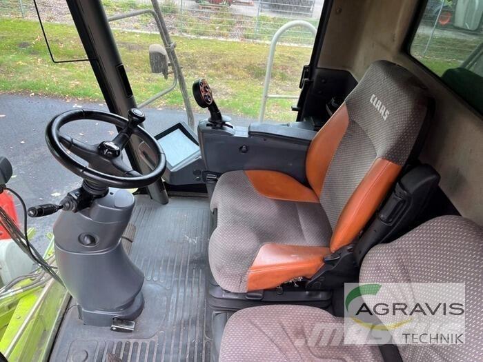 CLAAS LEXION 530 Combine de secerat