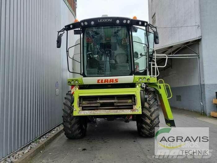 CLAAS LEXION 660 Combine de secerat