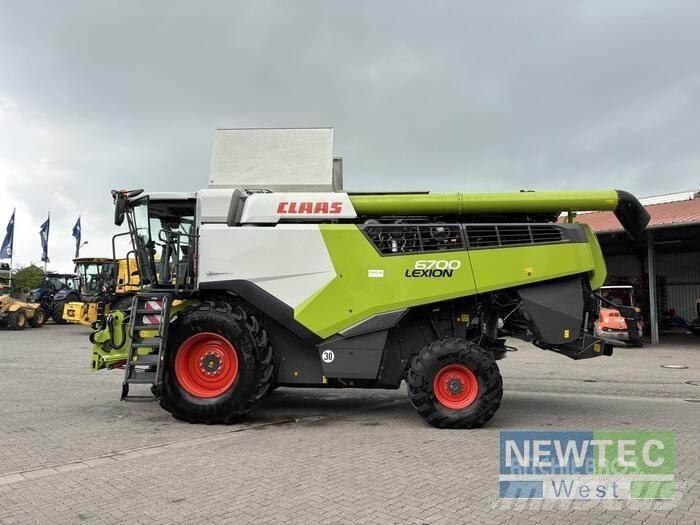 CLAAS LEXION 6700 Combine de secerat