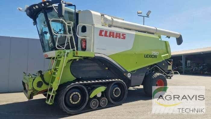 CLAAS LEXION 750 Combine de secerat
