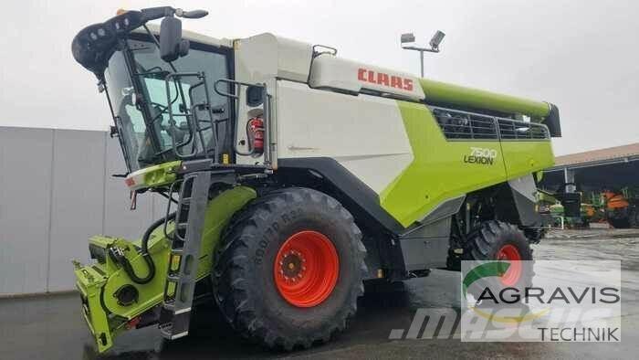 CLAAS LEXION 7500 Combine de secerat