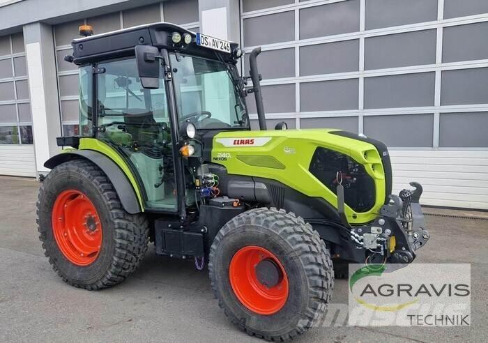 CLAAS NEXOS 240 L Tractoare