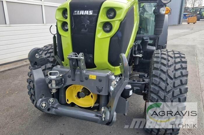 CLAAS NEXOS 240 L Tractoare