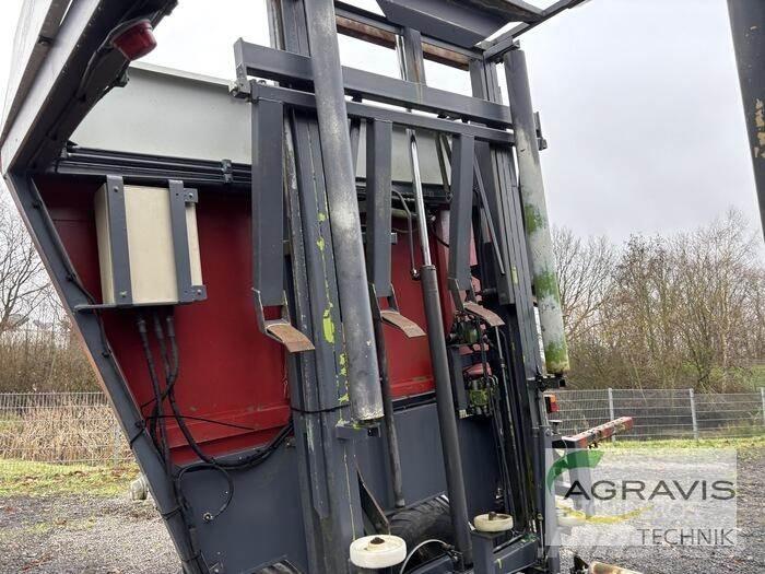 CLAAS QUADRO PAC Alte echipamente pentru nutret