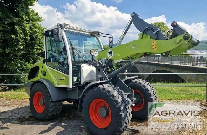 CLAAS TORION 530 Incarcator pe pneuri