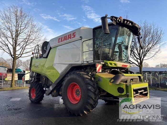 CLAAS TRION 650 Combine de secerat
