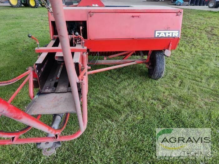 Deutz-Fahr HD 400 Baler dreptunghiular