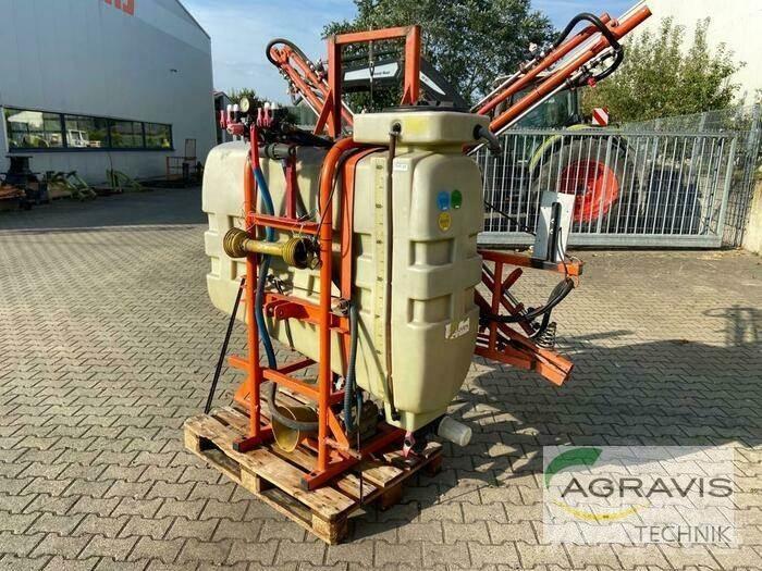Douven 600 L Tractoare agricole sprayers