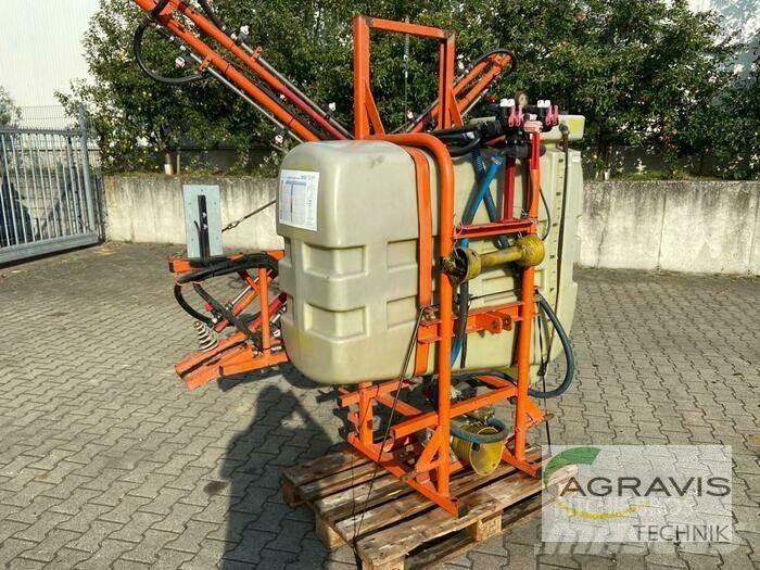 Douven 600 L Tractoare agricole sprayers