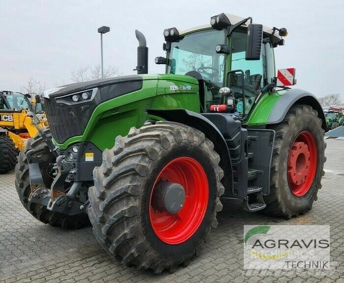 Fendt 1042 VARIO S4 Tractoare