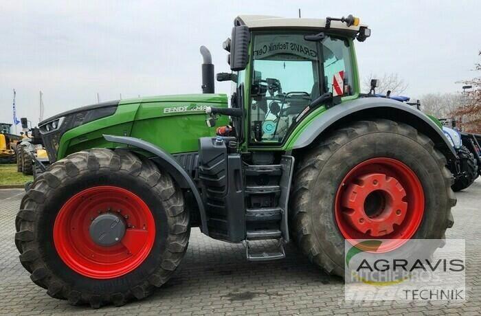 Fendt 1042 VARIO S4 Tractoare
