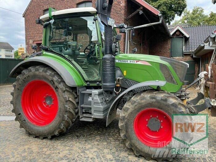 Fendt 313 S4 Profi Tractoare