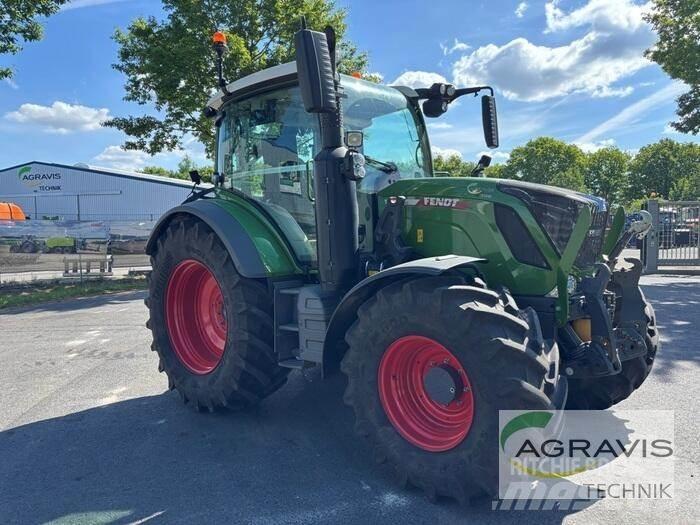 Fendt 313 VARIO GEN-4 Tractoare