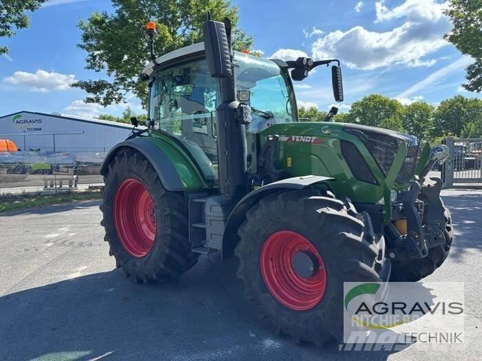 Fendt 313 VARIO GEN-4 Tractoare