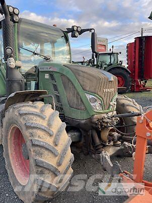 Fendt 516 PROFI PLUS Tractoare
