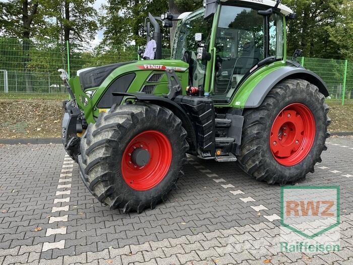 Fendt 516 Vario Tractoare
