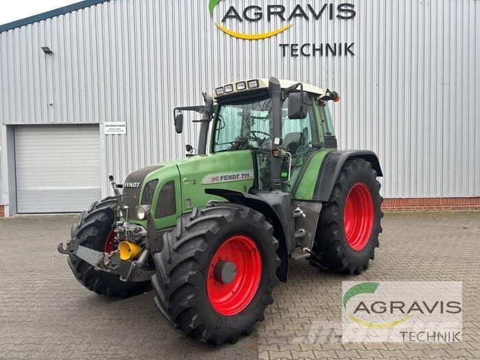 Fendt 711 VARIO Tractoare