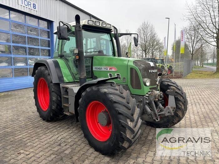 Fendt 712 VARIO Tractoare