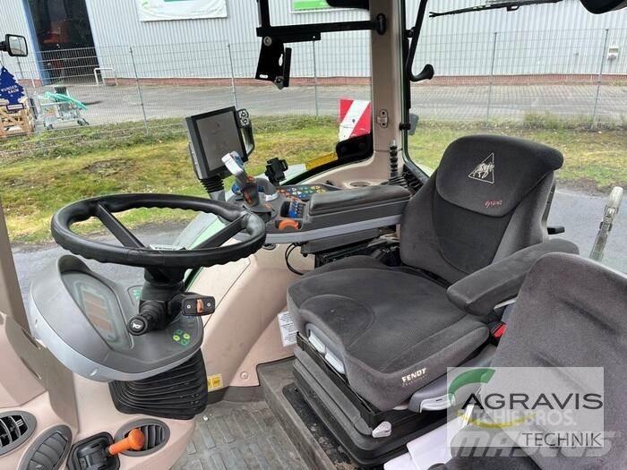 Fendt 714 VARIO S4 Tractoare