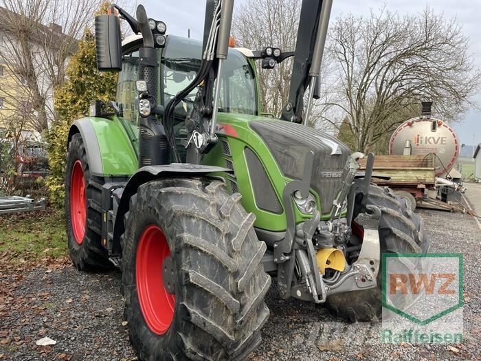 Fendt 718 Vario Tractoare