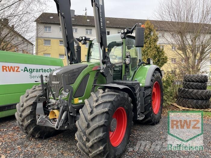 Fendt 718 Vario Tractoare