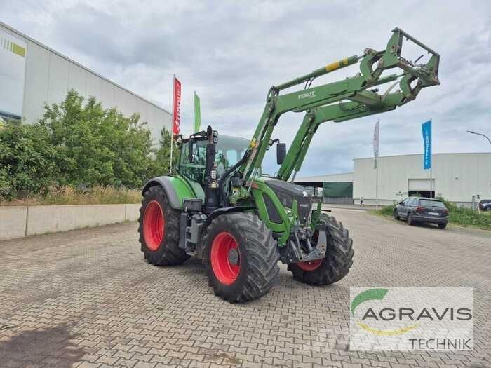 Fendt 718 VARIO S4 Tractoare