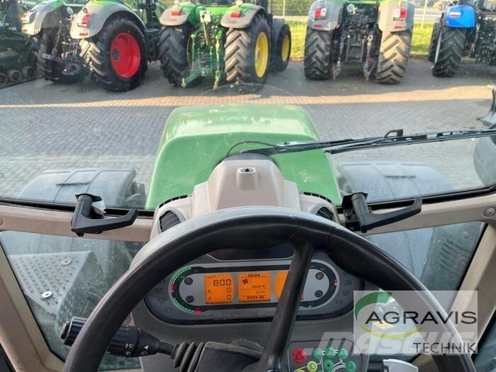 Fendt 718 VARIO S4 Tractoare
