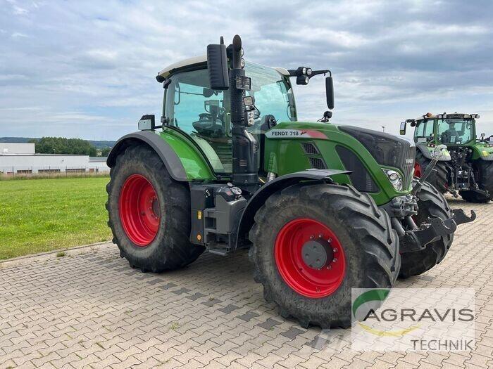 Fendt 718 VARIO S4 Tractoare