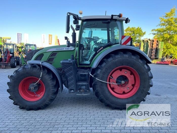Fendt 720 VARIO S4 Tractoare